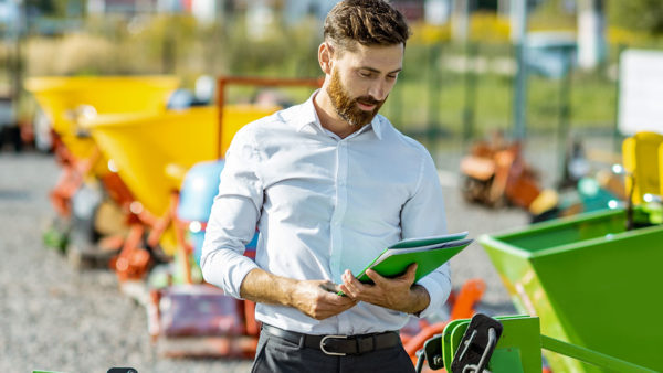 Compras MRO: 4 fatores que influenciam na aquisição de lubrificantes no agronegócio