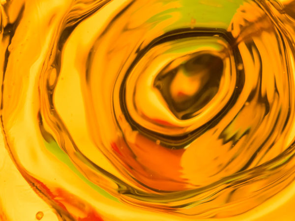 Contaminação de lubrificantes por água: quais as consequências para a linha produtiva?